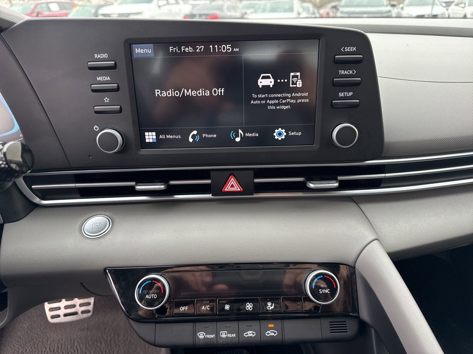 Certified 2025 Hyundai Elantra Sport image 21