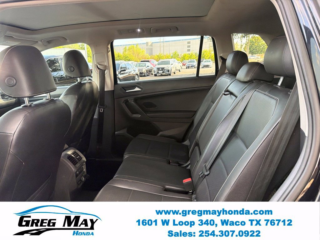 Used 2021 Volkswagen Tiguan SE w/ Panoramic Sunroof Package FWD image 23