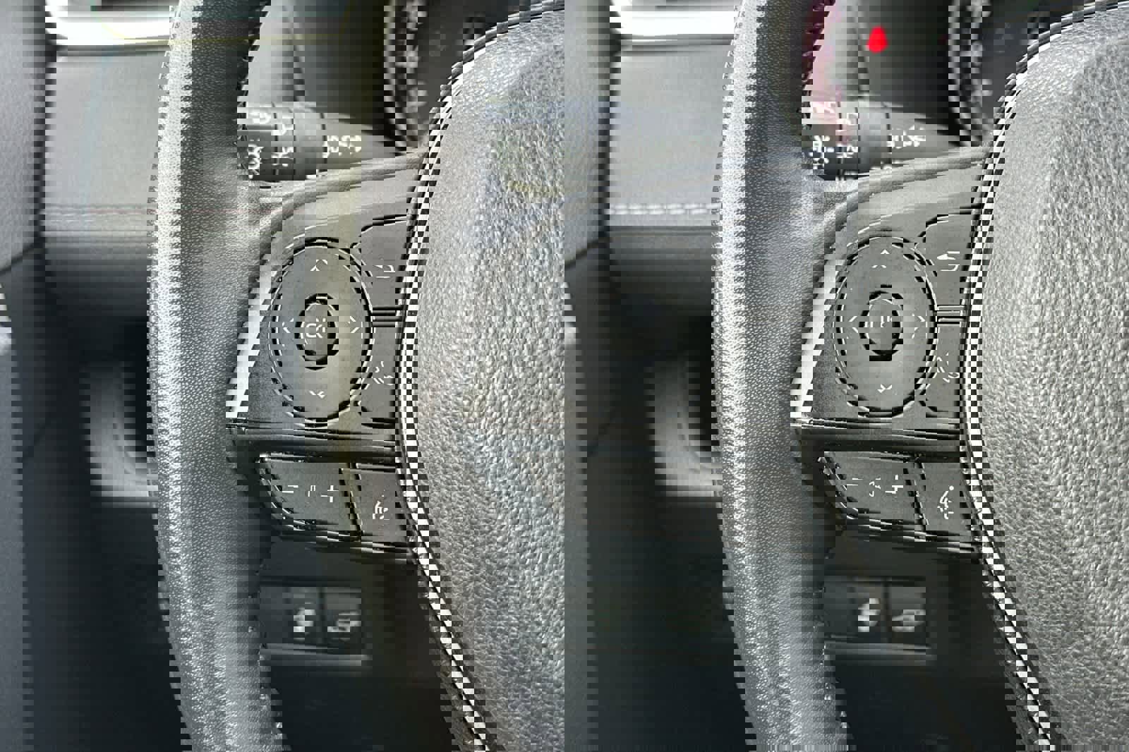 Used 2023 Toyota RAV4 XLE Premium image 26