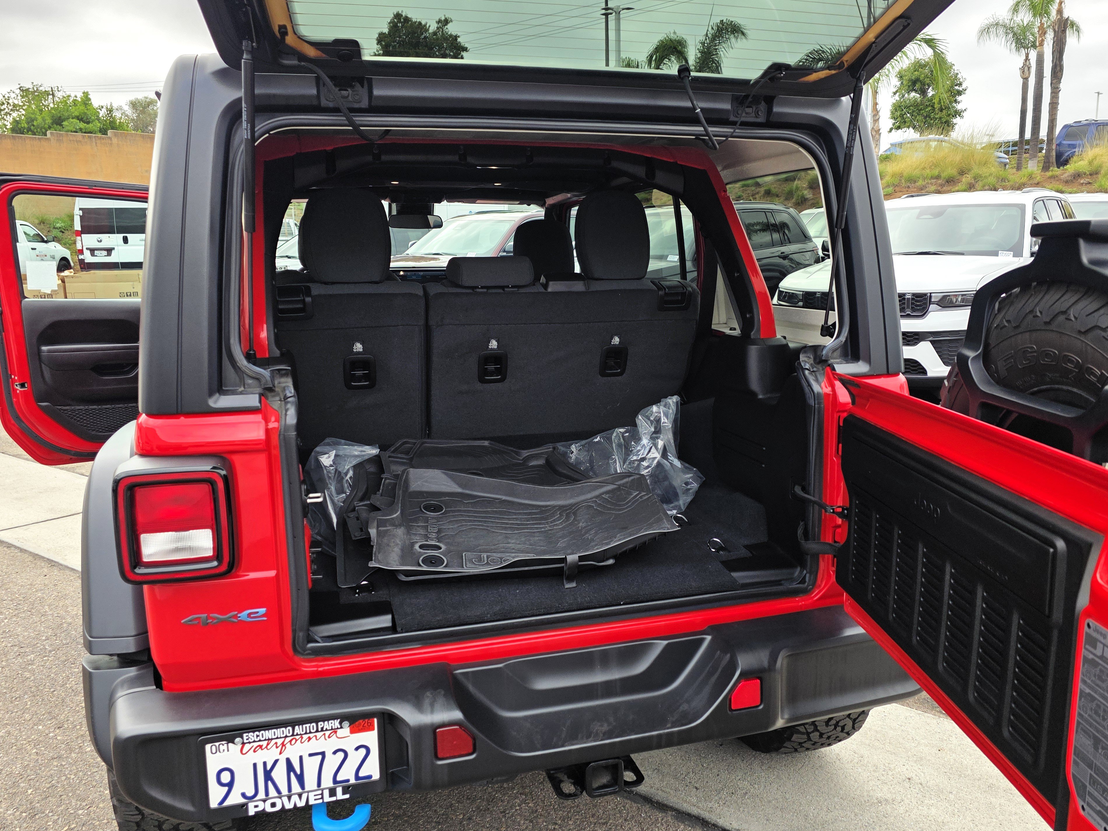 Certified 2024 Jeep Wrangler Unlimited AWD/4WD image 22