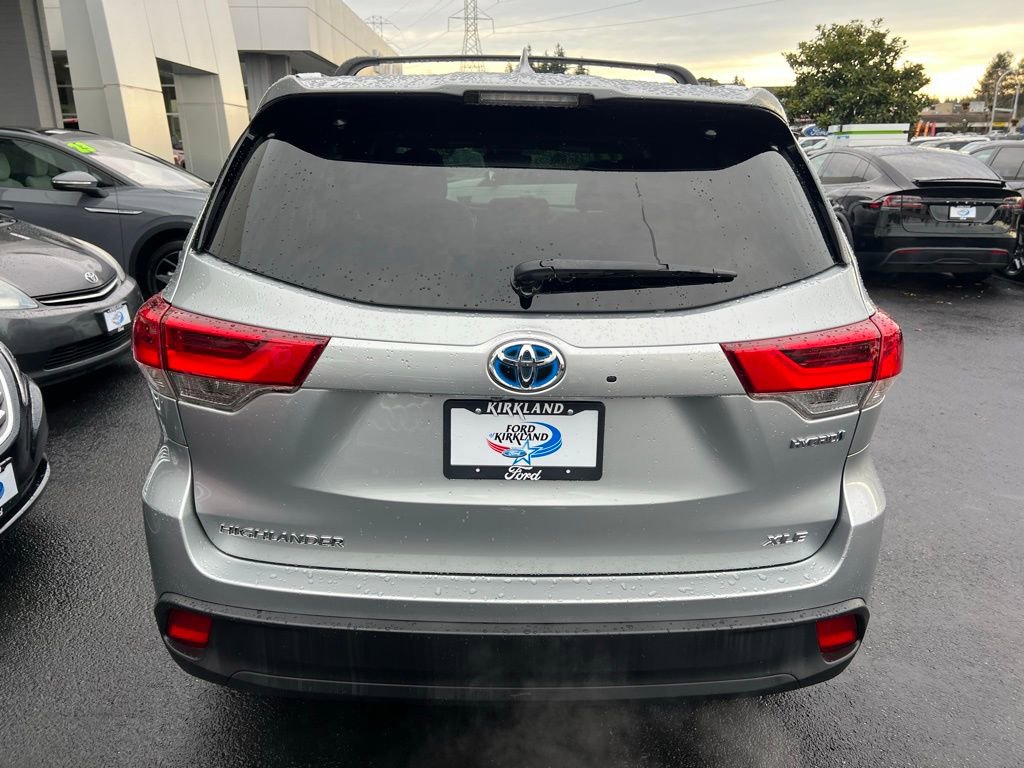 Used 2017 Toyota Highlander XLE image 8