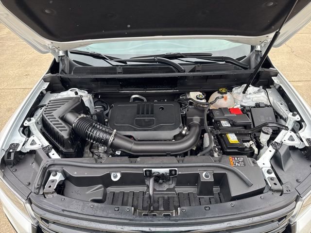 Used 2023 GMC Acadia SLE w/ Driver Convenience Package image 9