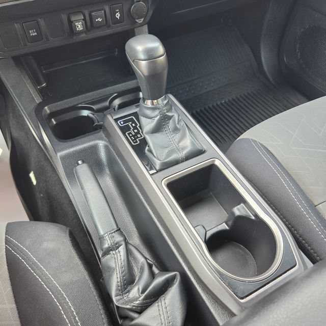 Used 2023 Toyota Tacoma TRD Sport AWD/4WD image 23