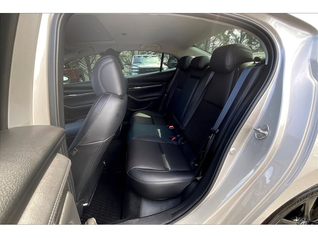 Used 2022 MAZDA MAZDA3 s image 26