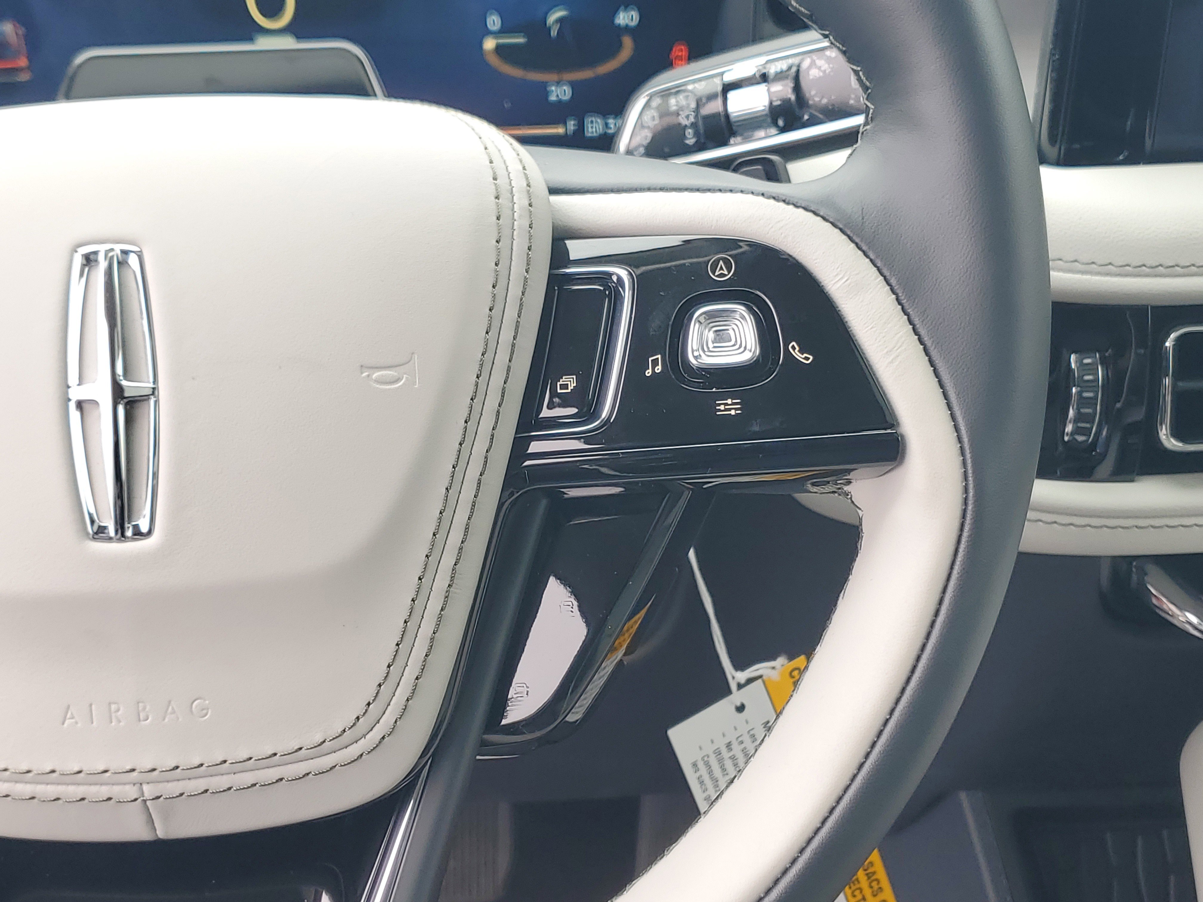 New 2026 Lincoln Aviator Reserve image 16