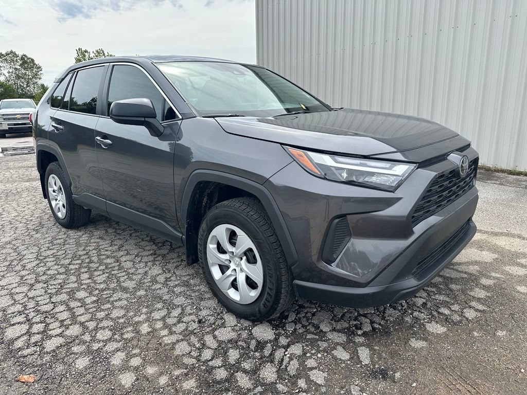 Used 2024 Toyota RAV4 LE FWD image 3