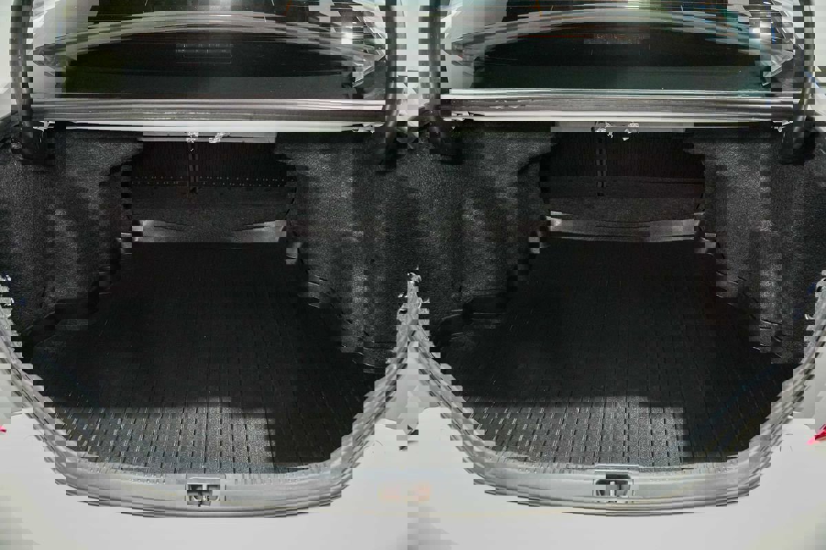 Used 2016 Toyota Camry SE image 20