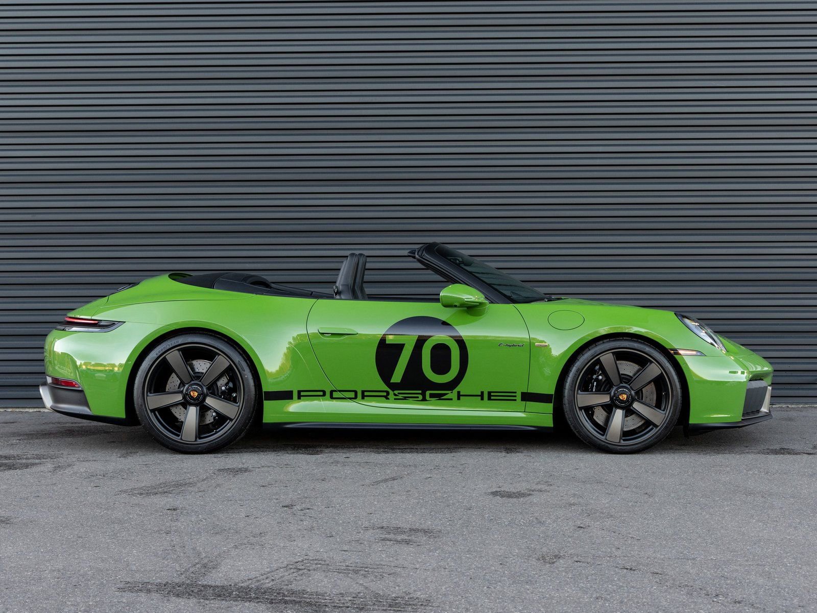 Certified 2026 Porsche 911 Carrera GTS image 9