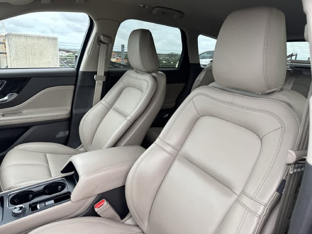Used 2024 Lincoln Corsair FWD image 13