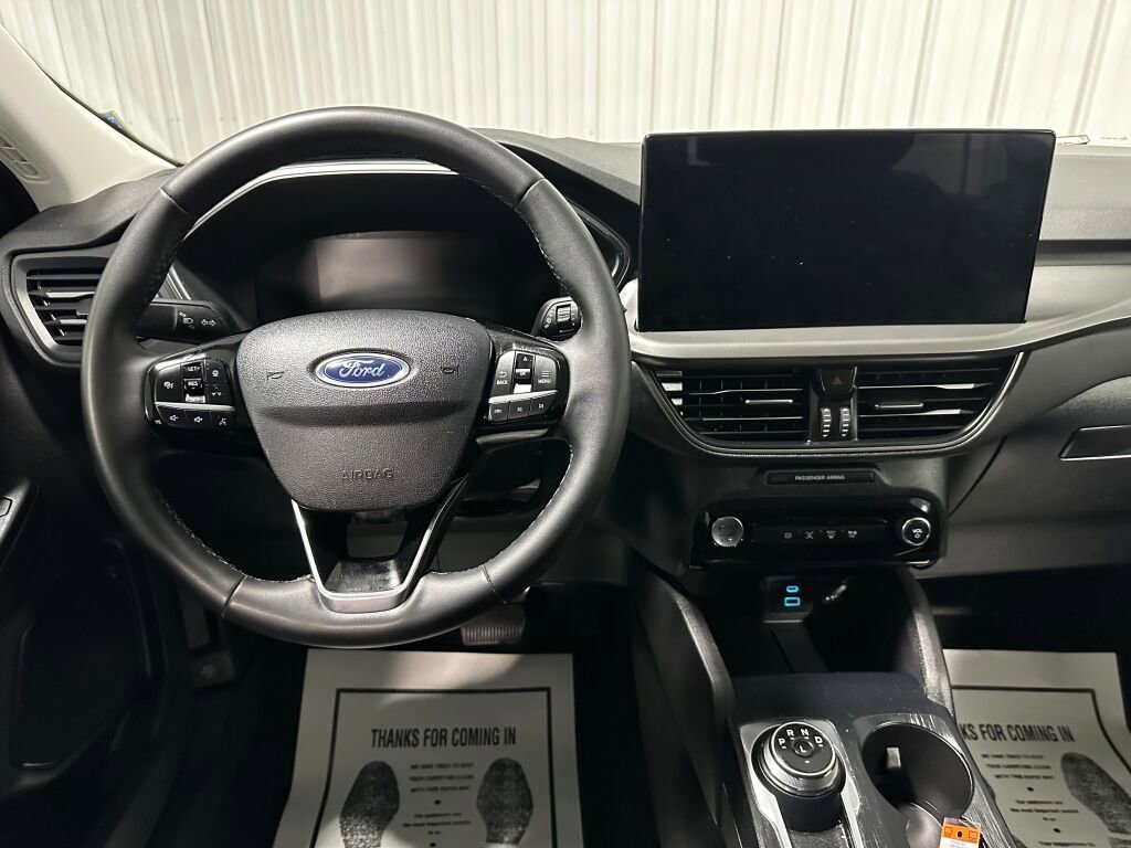 Used 2023 Ford Escape Active w/ Tech Pack #1 AWD/4WD image 9