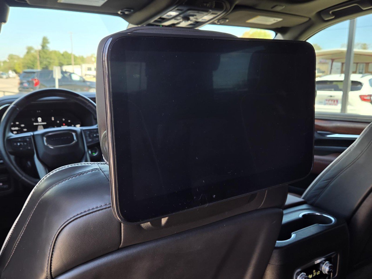 Certified 2023 GMC Yukon Denali Ultimate AWD/4WD image 32