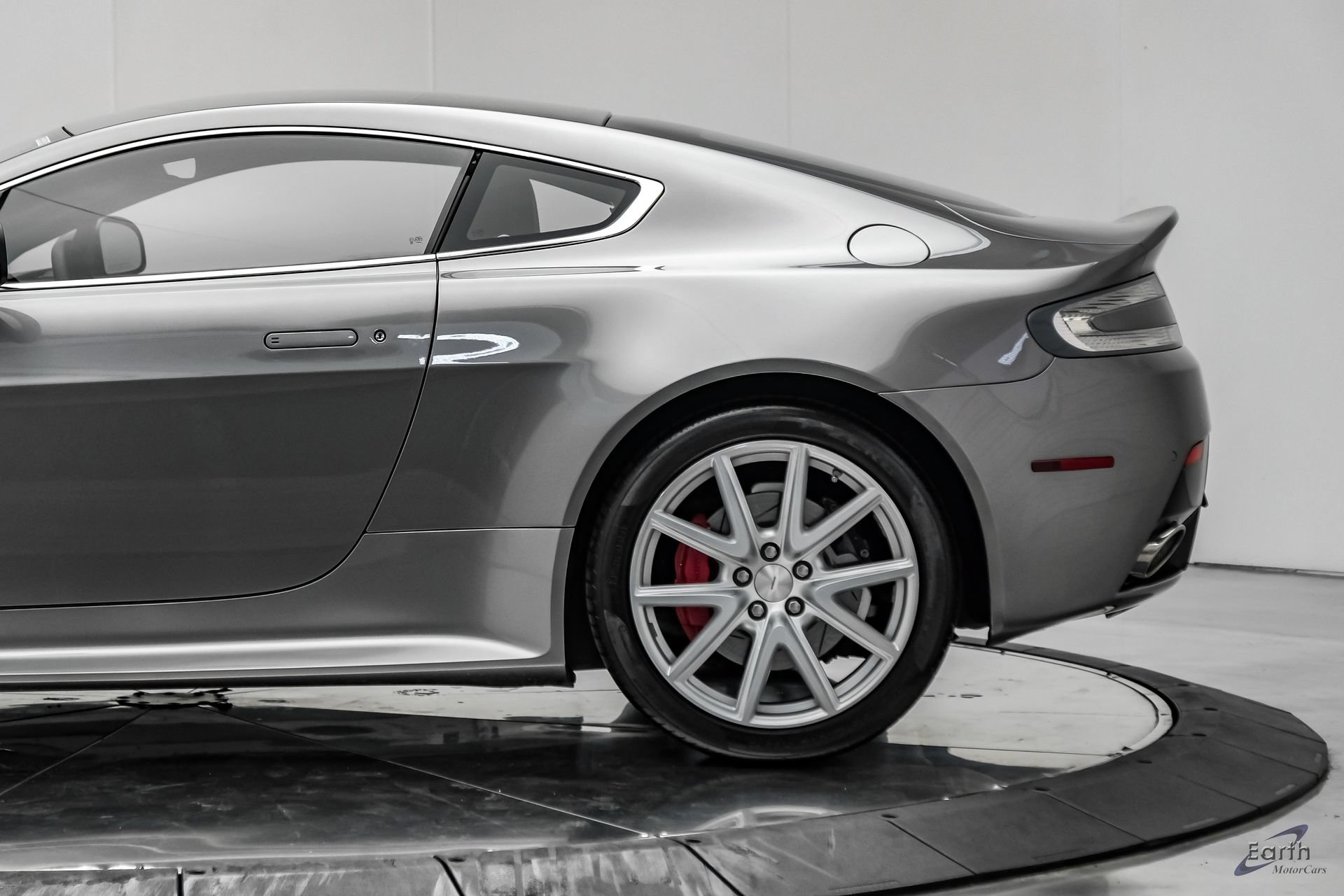 Used 2014 Aston Martin V8 Vantage S RWD image 11