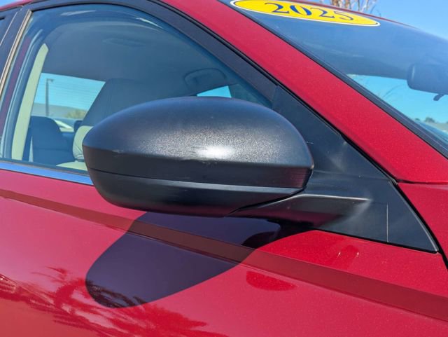 Used 2025 Nissan Altima 2.5 SV image 10