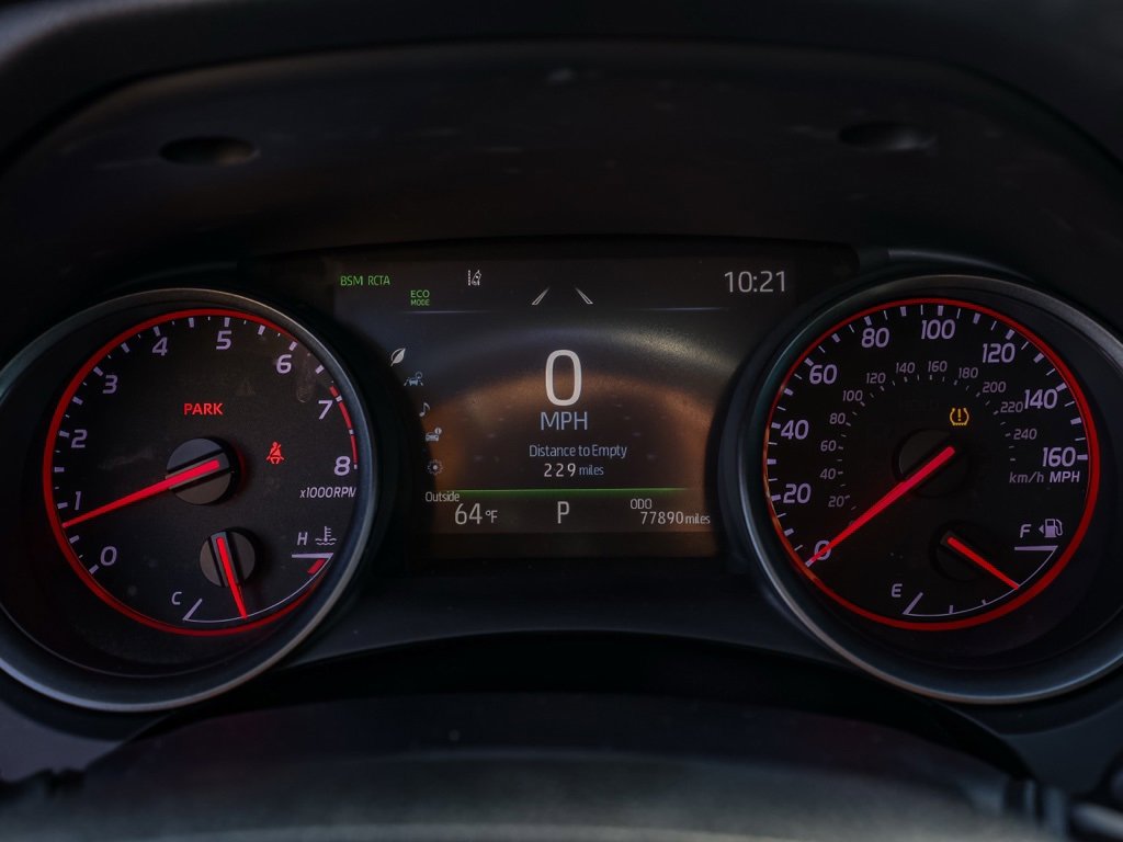 Used 2022 Toyota Camry XSE image 27