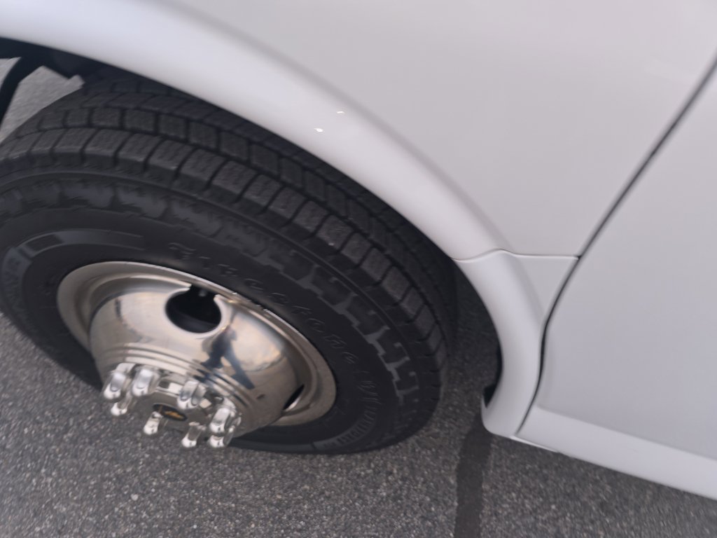 Used 2012 Chevrolet Express 3500 image 35