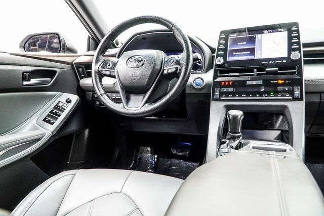 Used 2021 Toyota Avalon XLE w/ Moonroof Package image 19