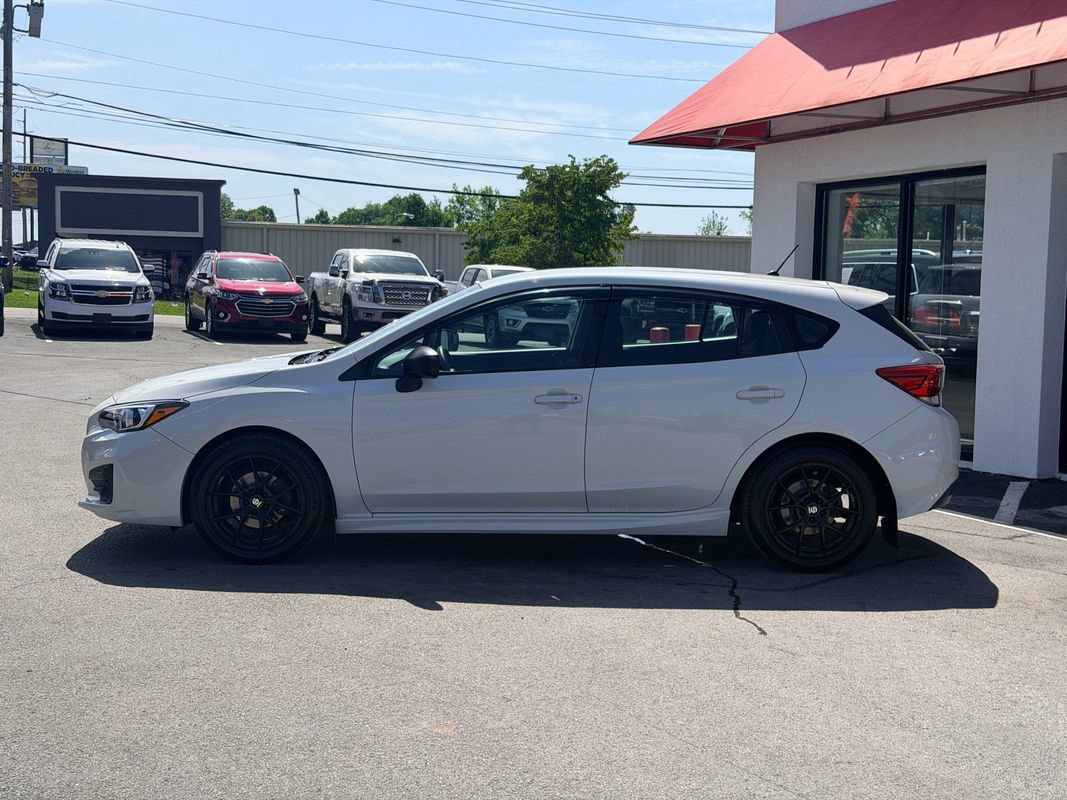 Used 2017 Subaru Impreza 2.0i AWD/4WD image 3