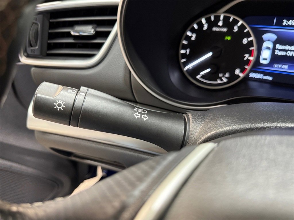 Used 2023 Nissan Maxima SL image 38