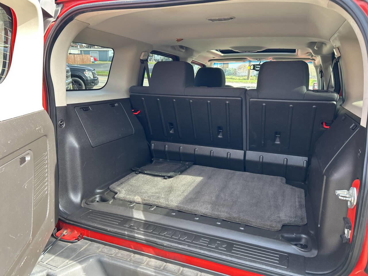 Used 2009 HUMMER H3 image 12