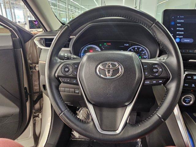 Used 2023 Toyota Venza XLE AWD/4WD image 10
