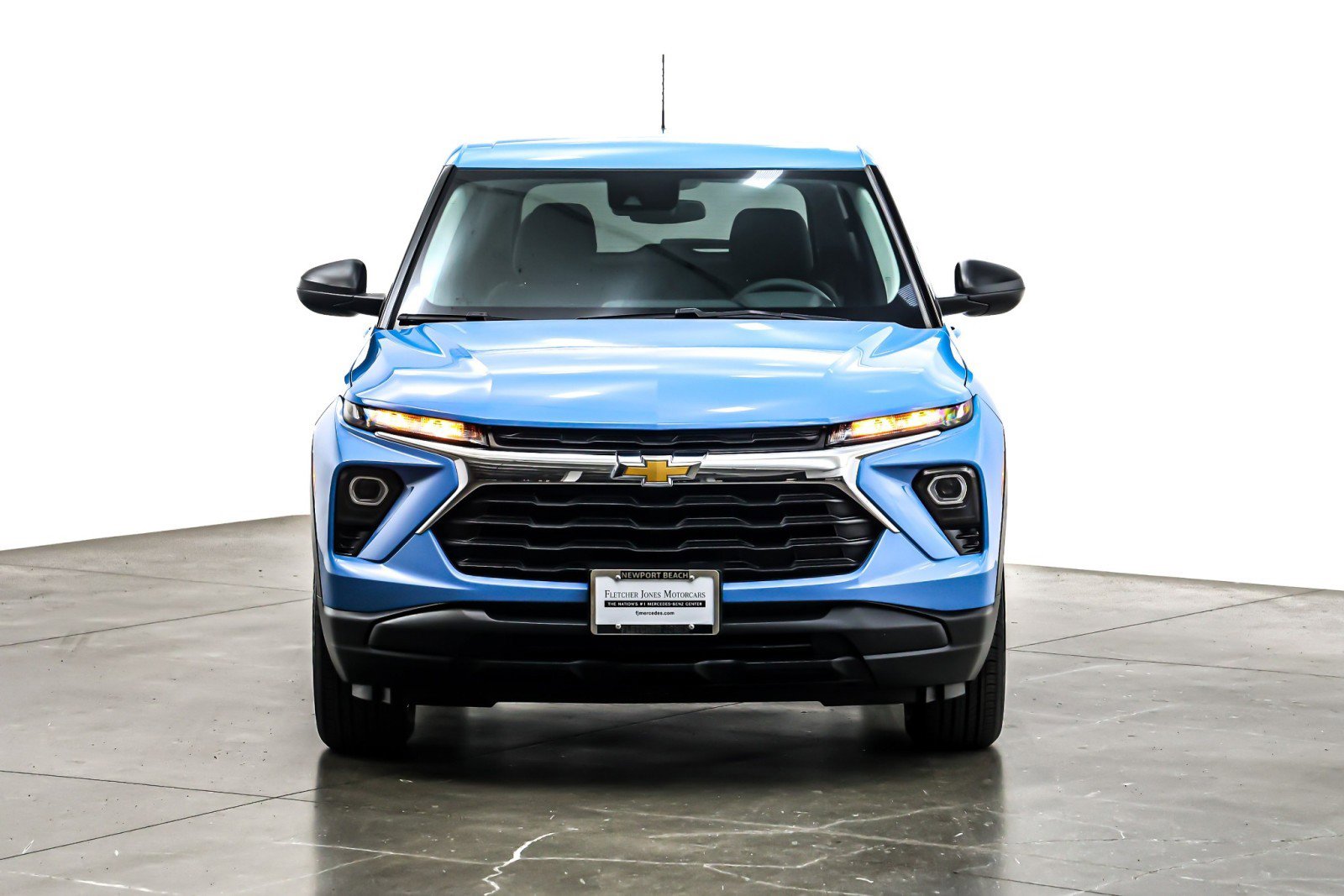 Used 2024 Chevrolet TrailBlazer LS w/ LS Convenience Package image 2