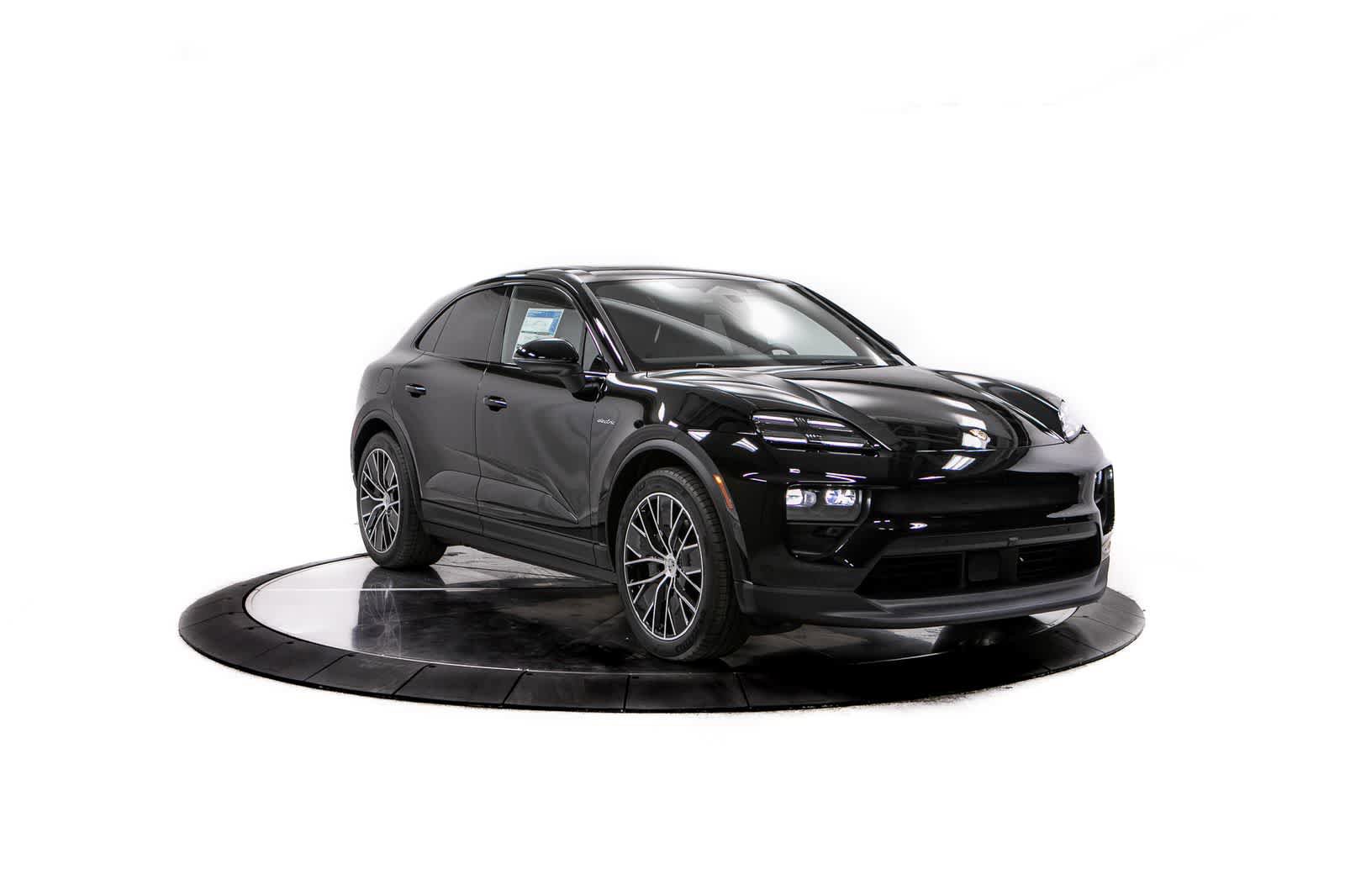 New 2026 Porsche Macan Electric RWD image 9