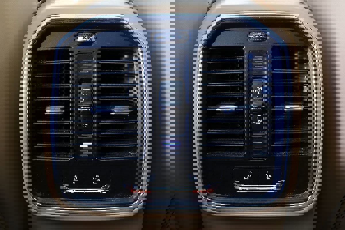 Used 2017 Porsche Macan S image 27