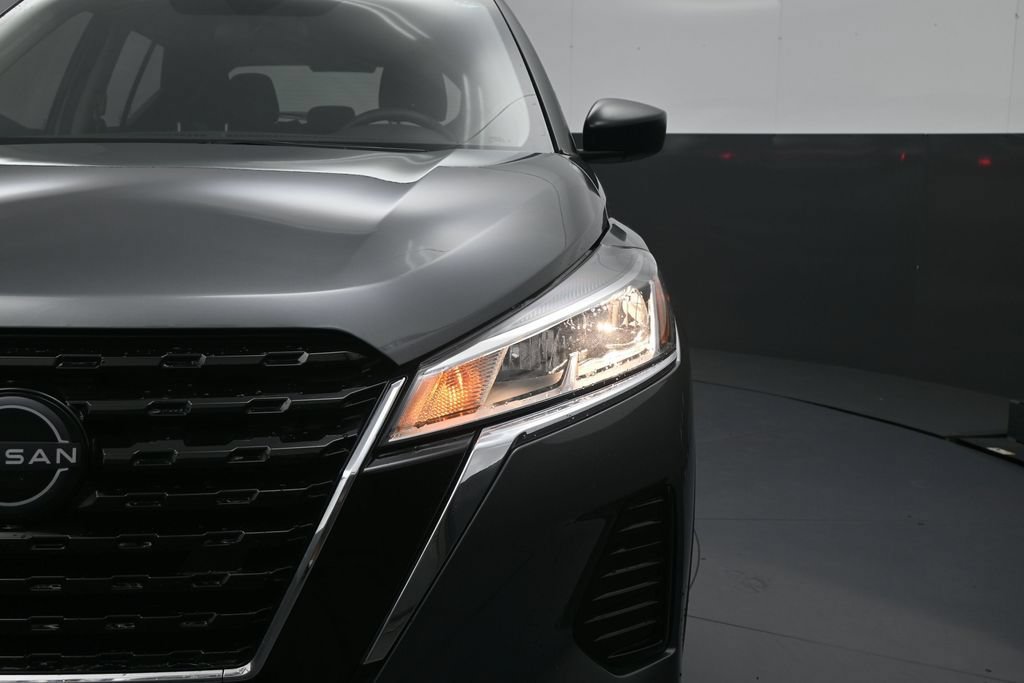 Certified 2025 Nissan Kicks Play S FWD image 15
