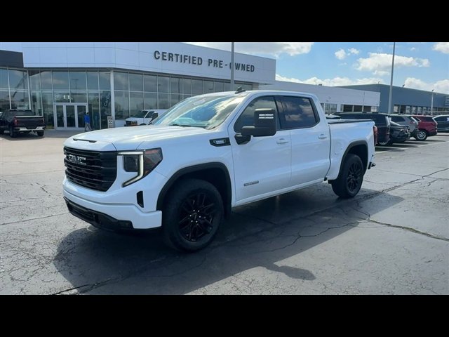Used 2024 GMC Sierra 1500 Elevation w/ Max Trailering Package image 4
