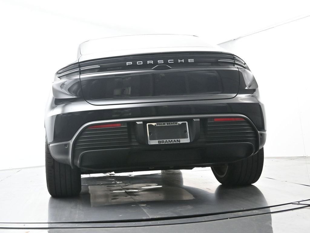 Certified 2025 Porsche Macan 4S Electric AWD/4WD image 49