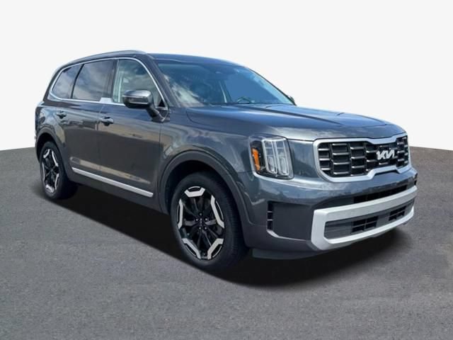 Used 2024 Kia Telluride S AWD/4WD image 5