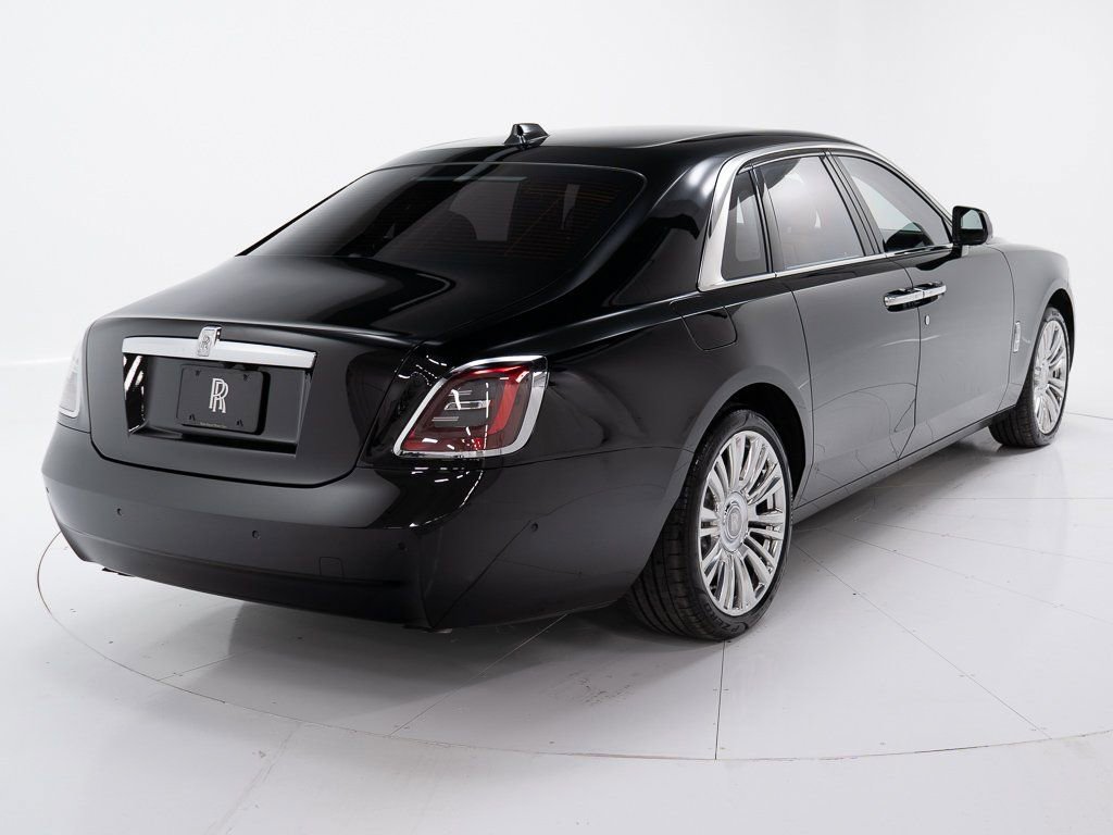 Certified 2022 Rolls-Royce Ghost image 5