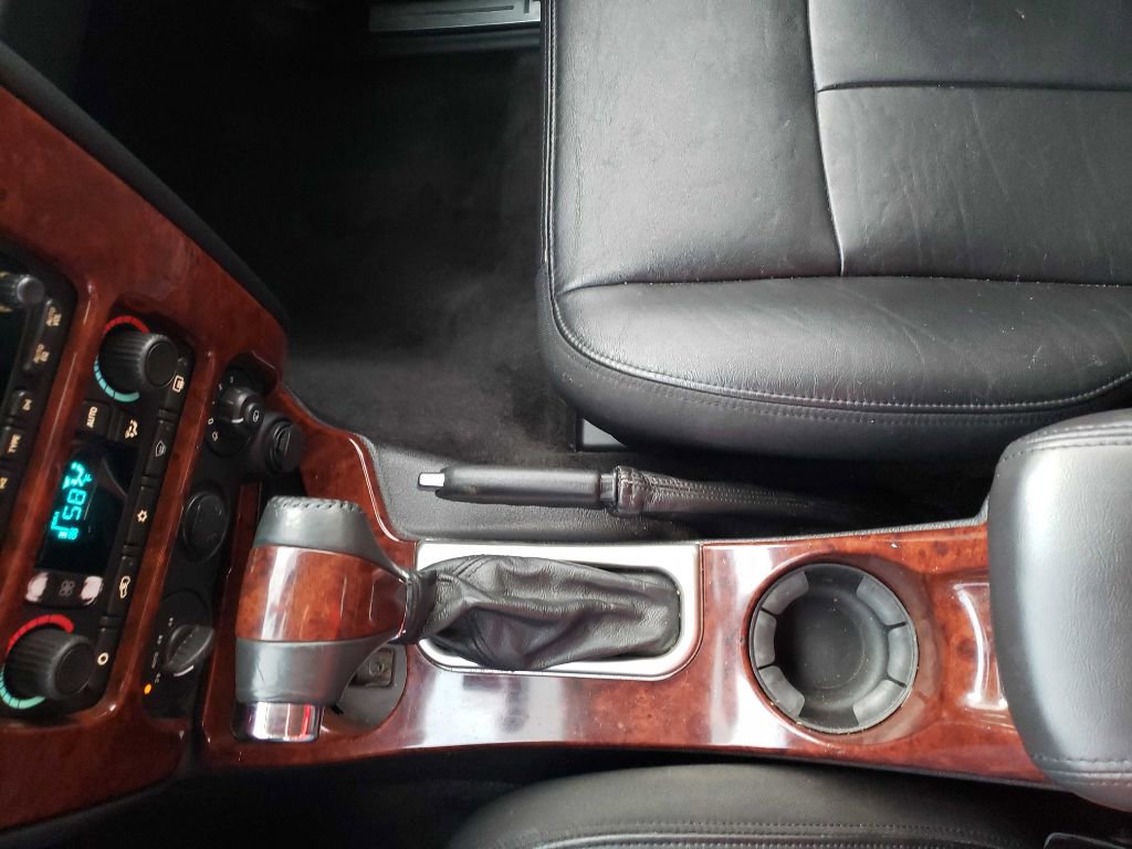 Used 2008 GMC Envoy Denali w/ Sun And 6-Disc Cd Package image 15