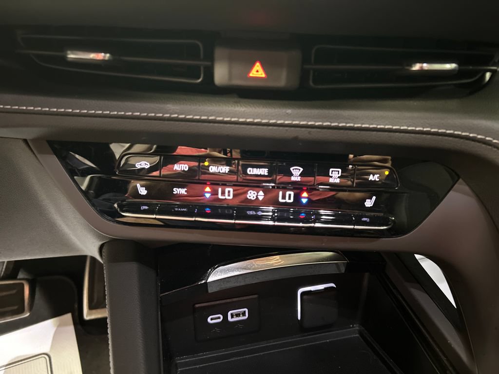 Used 2023 Buick Envision Preferred w/ Sport Touring Package AWD/4WD image 19