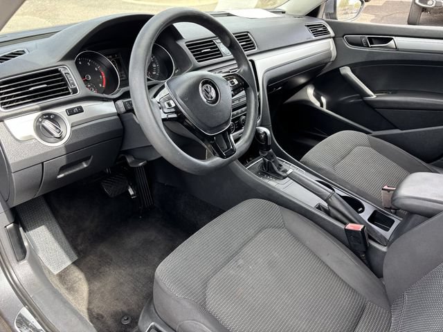 Used 2017 Volkswagen Passat 1.8T S FWD image 18