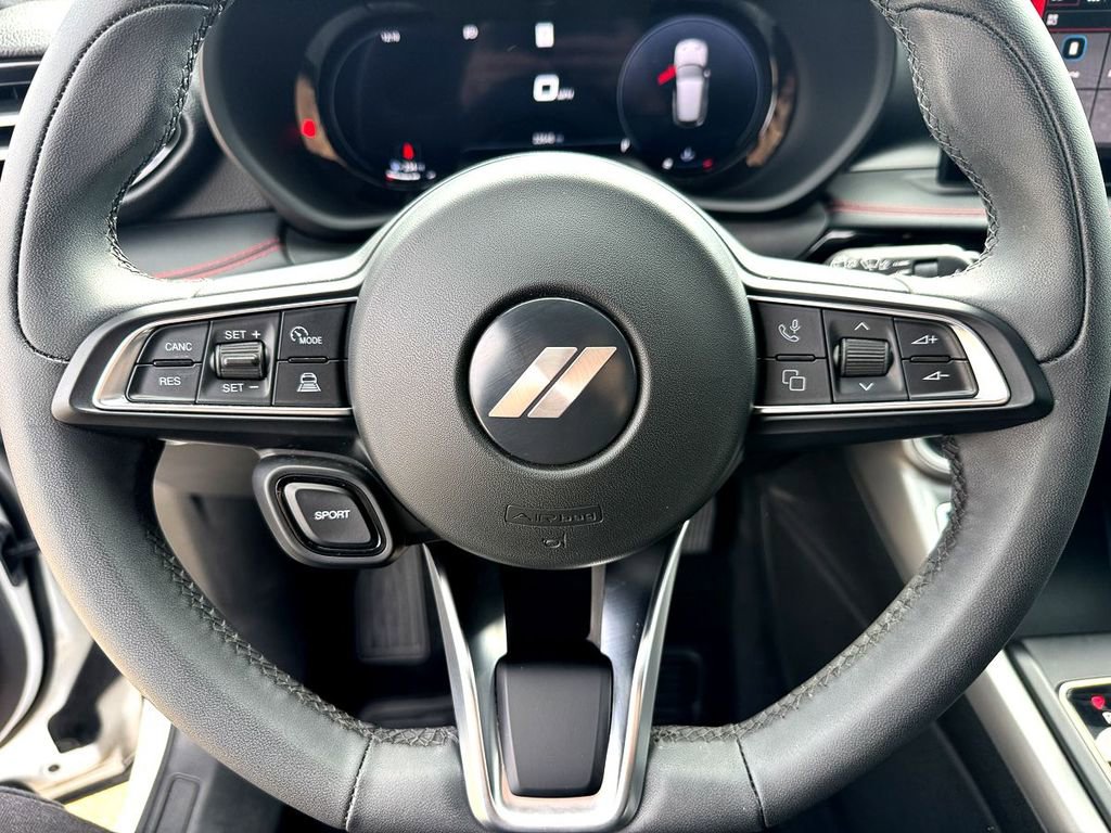 Used 2024 Dodge Hornet GT image 14
