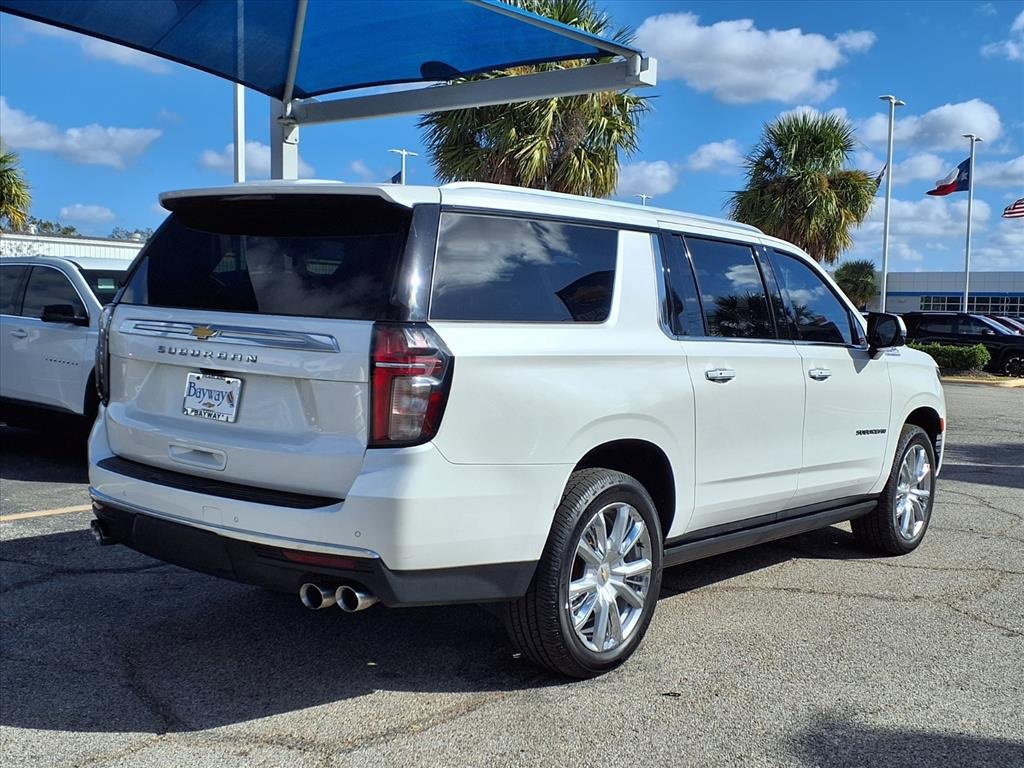 Used 2022 Chevrolet Suburban High Country w/ LPO, Illumination Package image 2