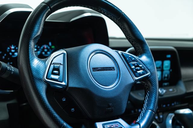 Used 2018 Chevrolet Camaro SS image 23