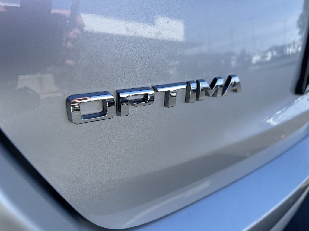 Used 2012 Kia Optima LX FWD image 27