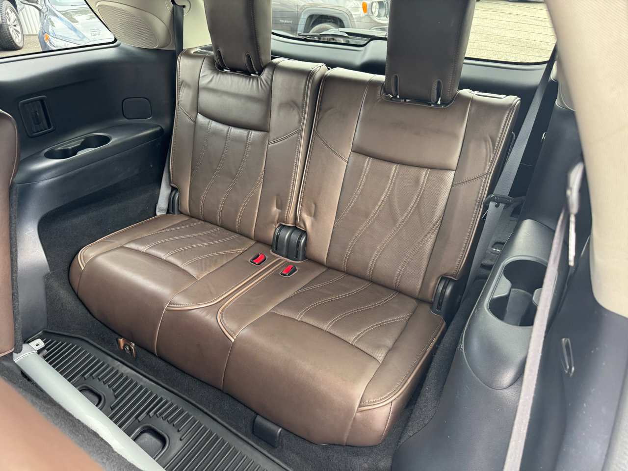 Used 2013 INFINITI JX35 AWD w/ Premium Pkg image 30