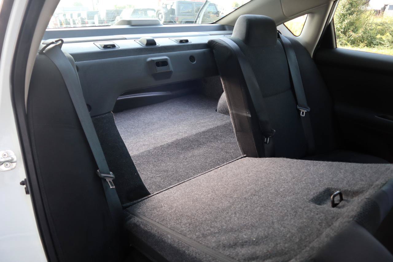 Used 2014 Nissan Altima 2.5 S w/ Display Audio Package FWD image 39