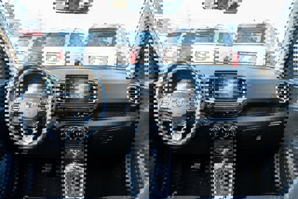 New 2026 Hyundai Venue SEL image 15