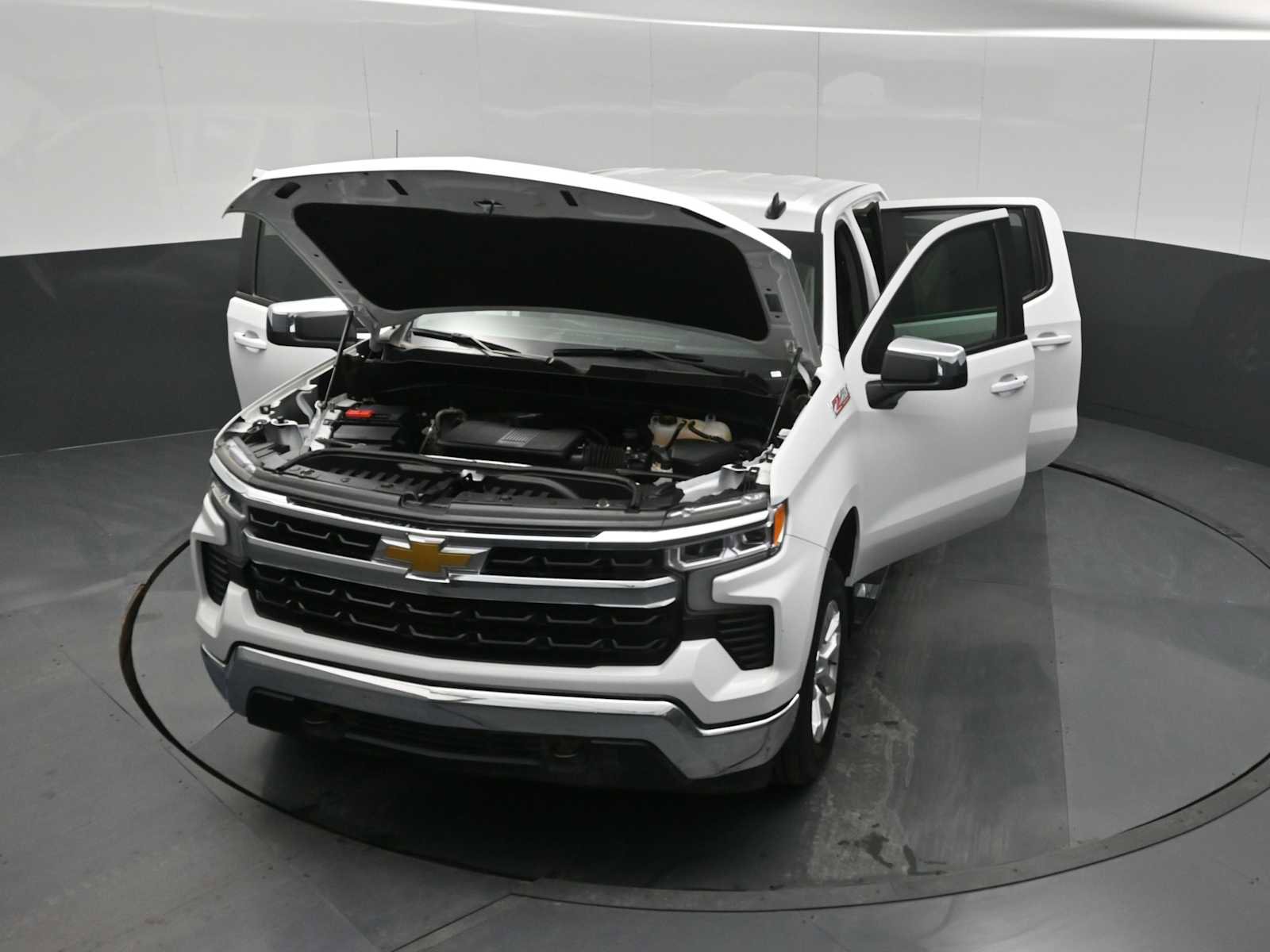 Used 2025 Chevrolet Silverado 1500 LT image 27