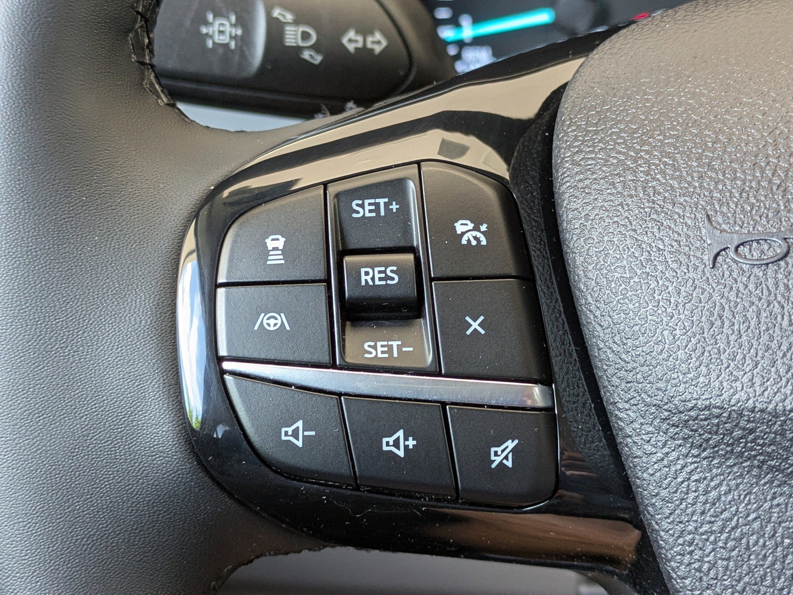 Used 2021 Ford Escape SE w/ SE Sport Appearance Package FWD image 27