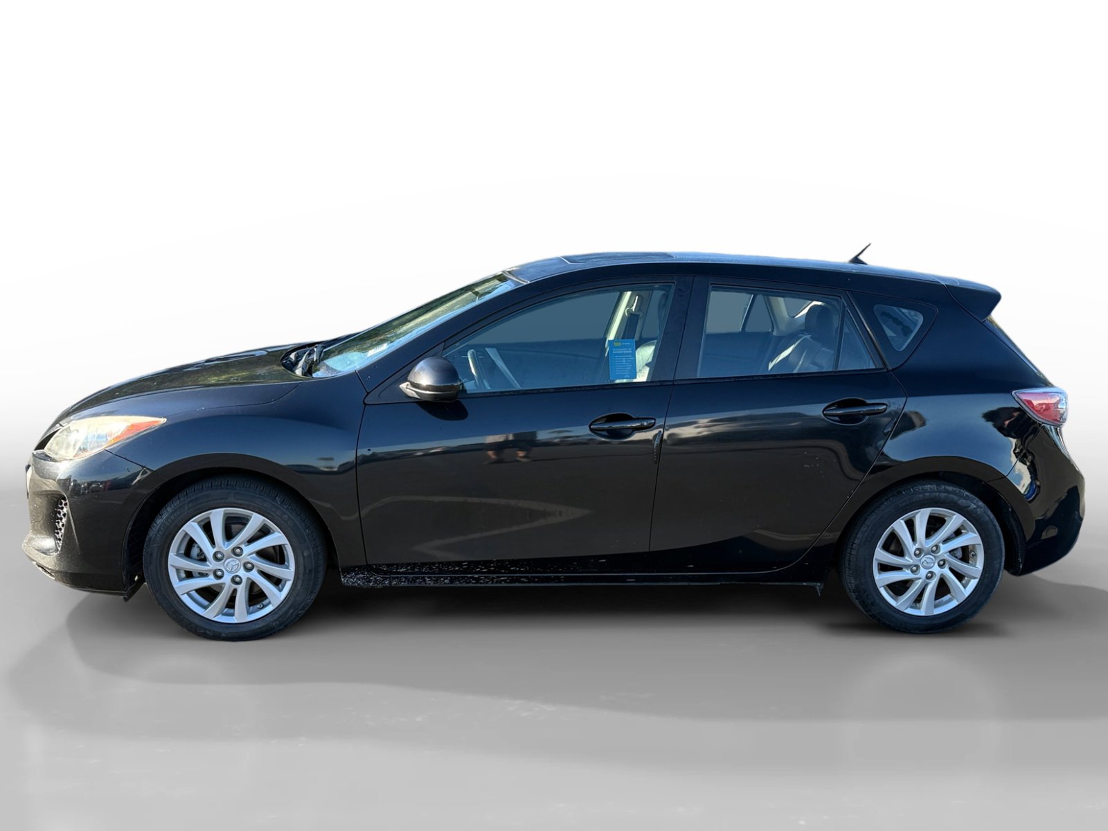 Used 2012 MAZDA MAZDA3 i Grand Touring image 2