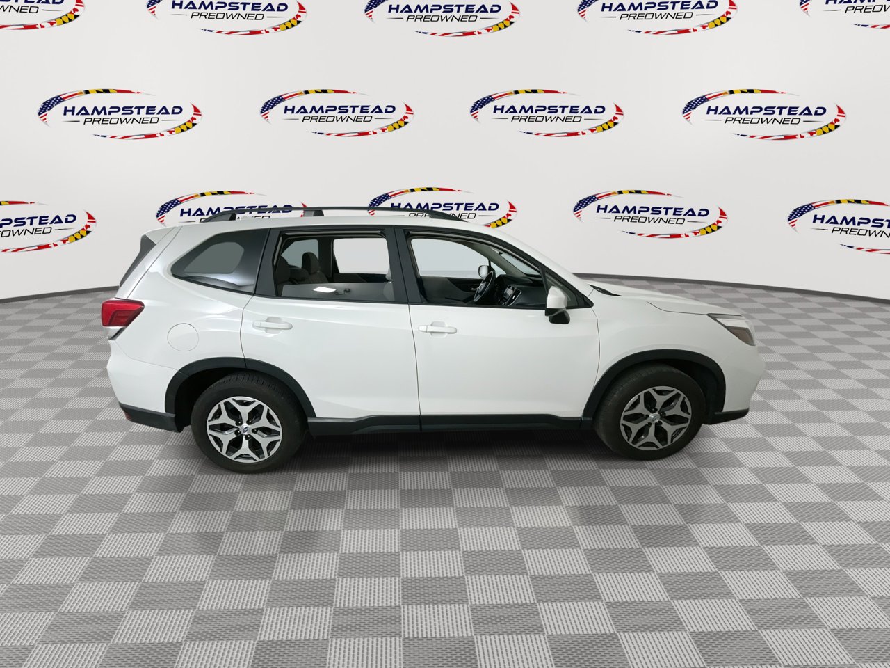 Used 2021 Subaru Forester Premium AWD/4WD image 9