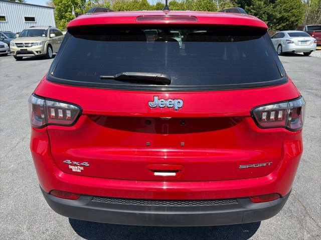 Used 2018 Jeep Compass Sport w/ Cold Weather Group AWD/4WD image 12