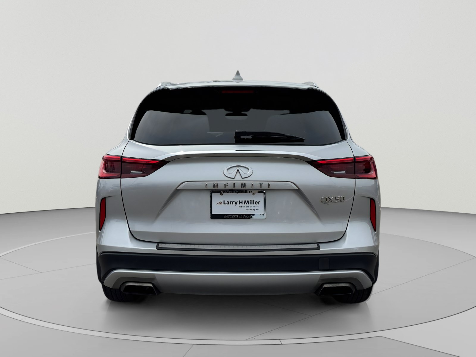 Used 2019 INFINITI QX50 Luxe w/ Protection Package FWD image 4