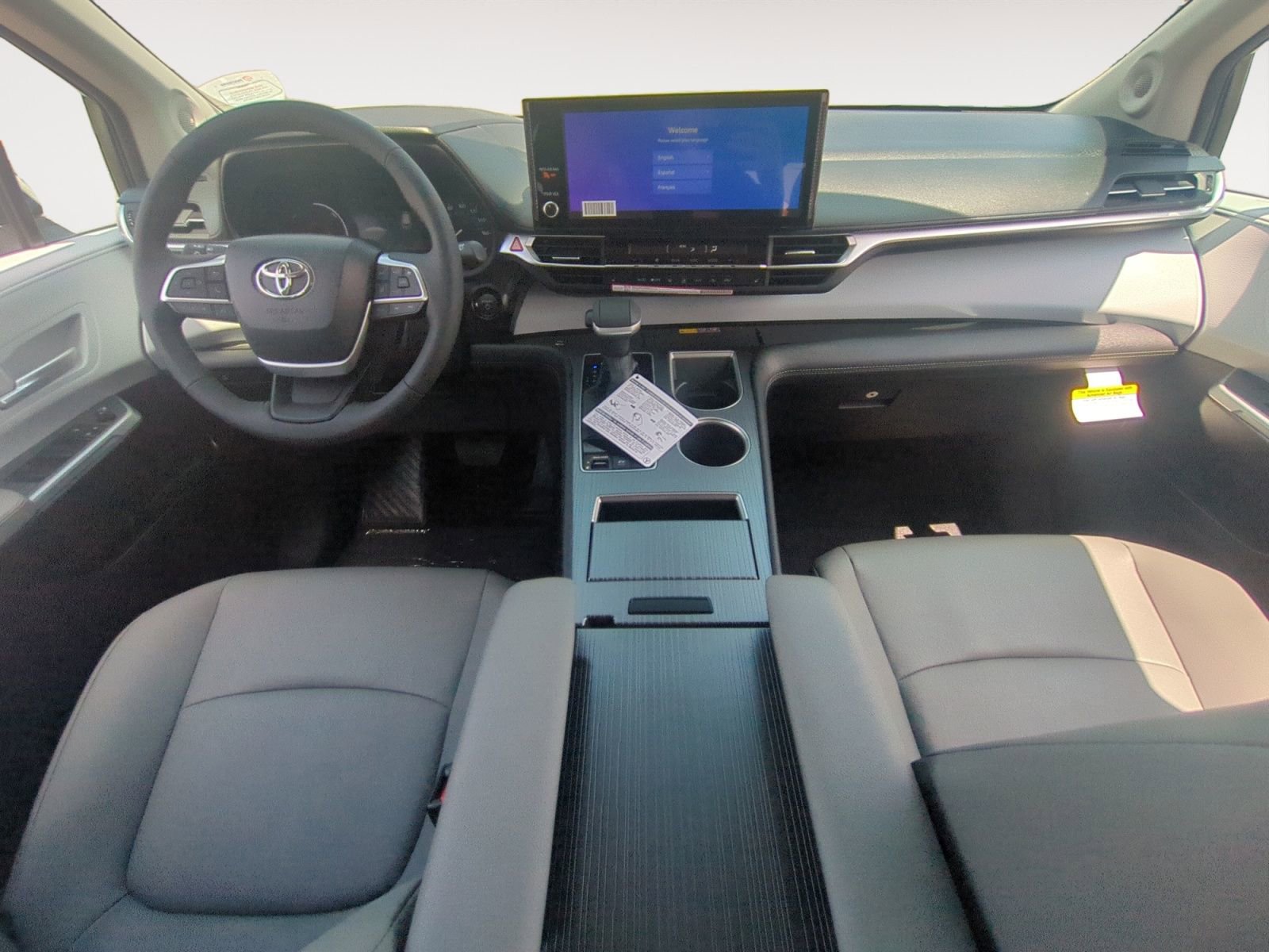 New 2026 Toyota Sienna XLE FWD image 10
