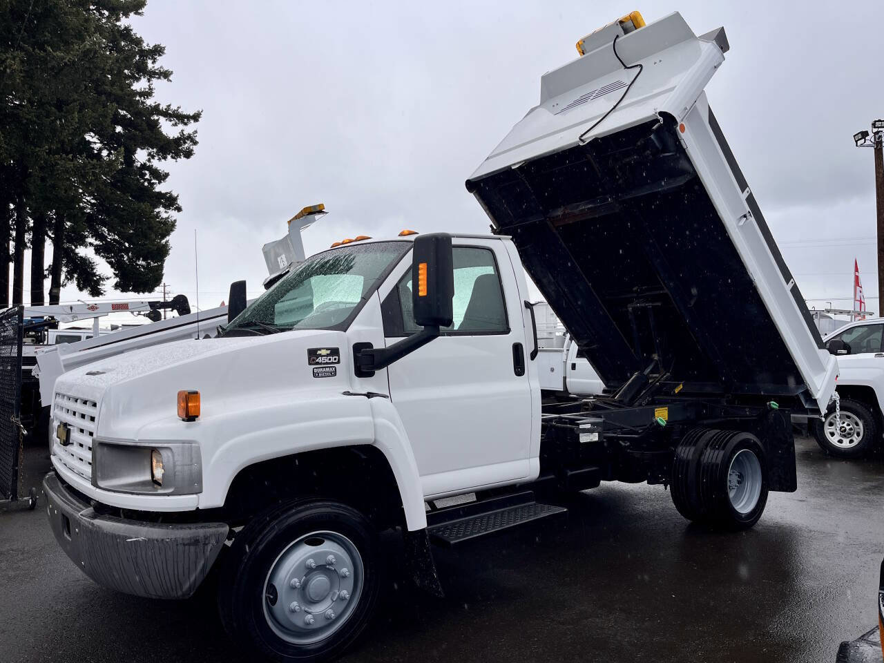 Used 2007 Chevrolet Kodiak C4500 2WD Regular Cab image 3